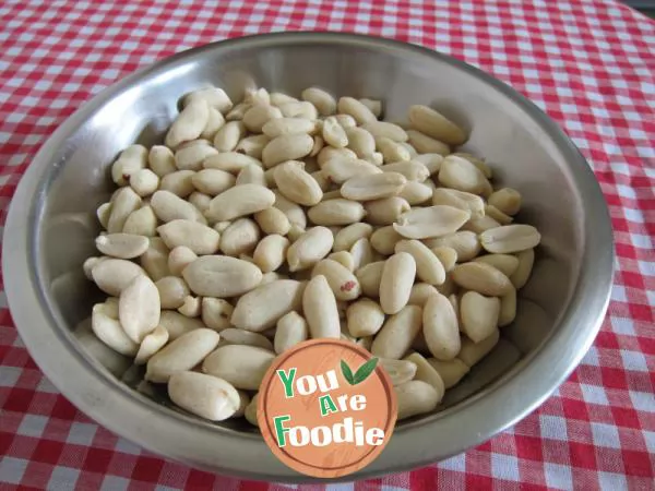 Roasted peanuts