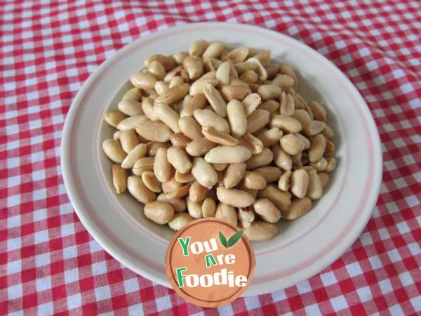 Roasted peanuts