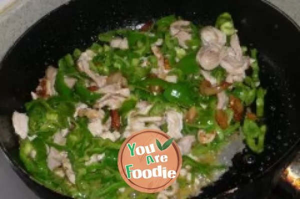 Sauteed Shredded Pork with Green Pepper