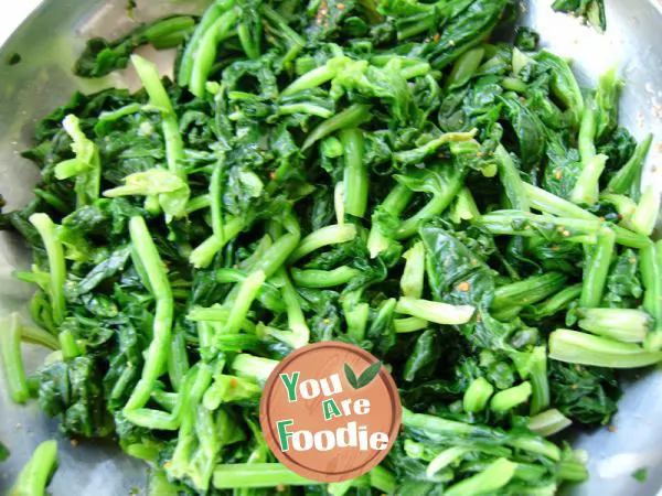 Home style cold dish -- vinegar spinach peanuts
