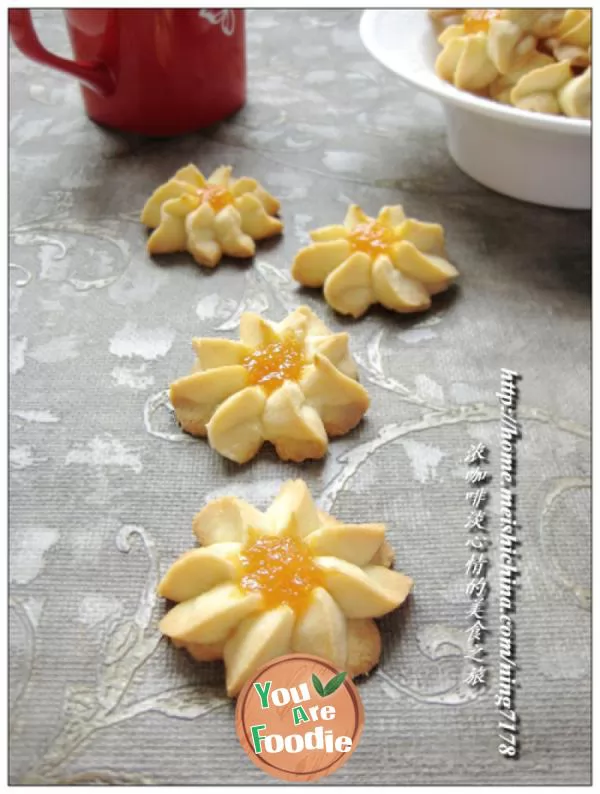 Afternoon tea good partner jam cookies