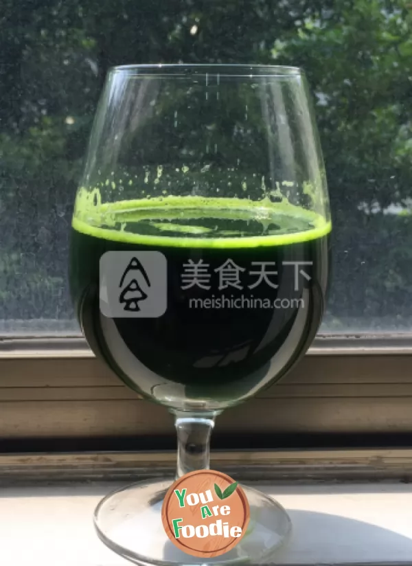 Super nutrition spinach juice