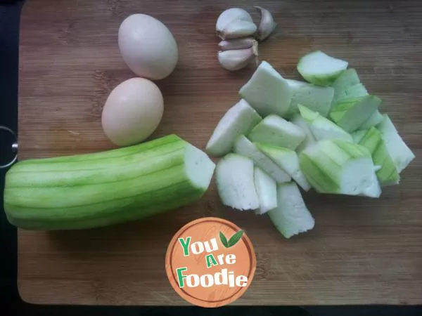 Braised poached egg with towel gourd