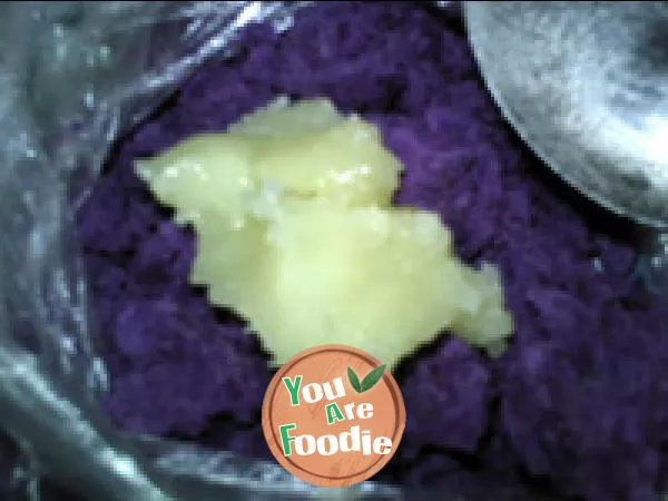 Honey purple potato yam roll