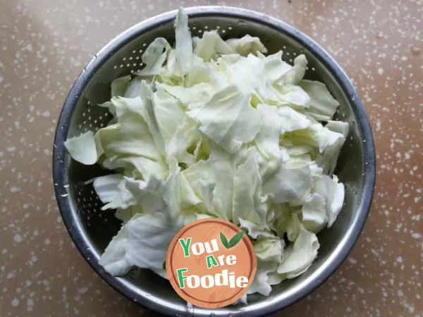 Fried cabbage with shrimp skin