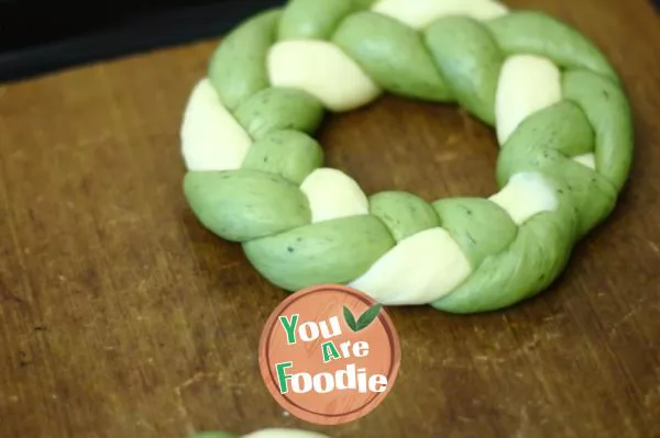 Christmas Wreath Bread