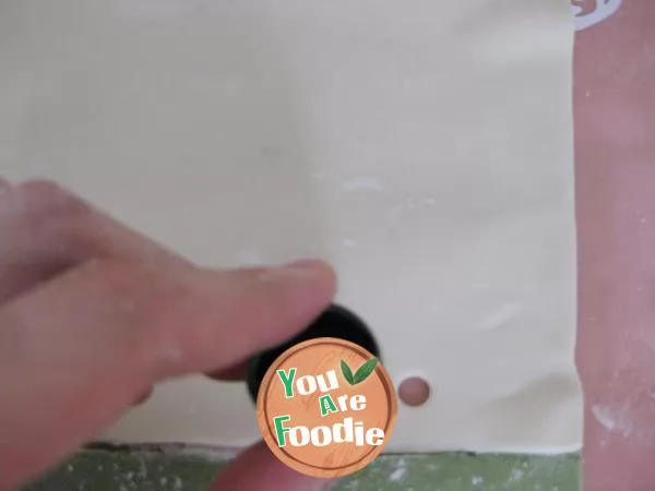 Green Polka Dot steamed bread
