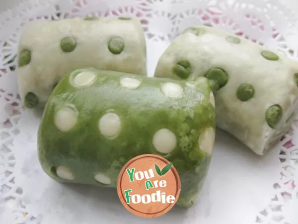 Green Polka Dot steamed bread