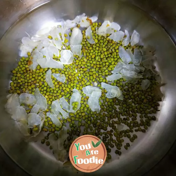 Mung bean and Lily syrup
