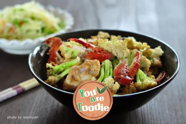 Stir Fried Cauliflower with swimming crab