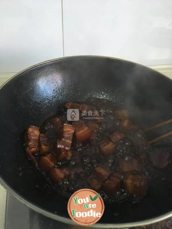 Braised pork in honey sauce