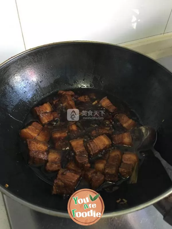 Braised pork in honey sauce