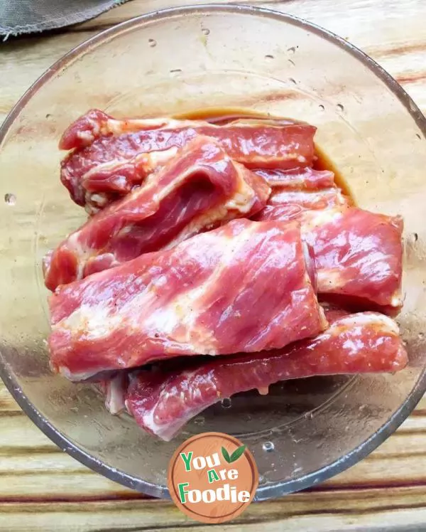 Roasted spareribs with honey