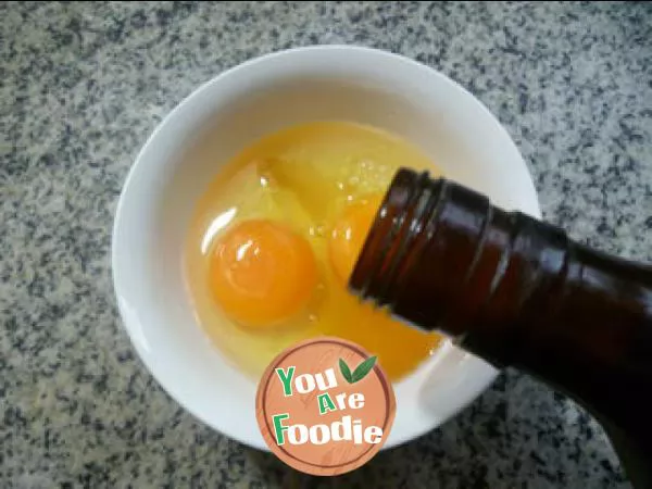 Fried celery with eggs