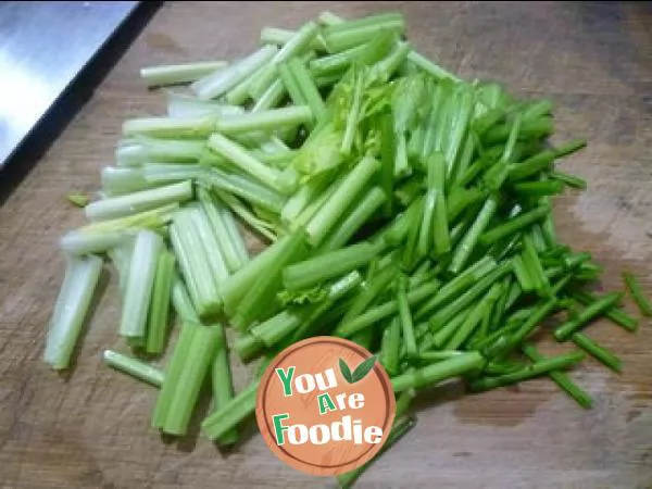 Fried celery with eggs