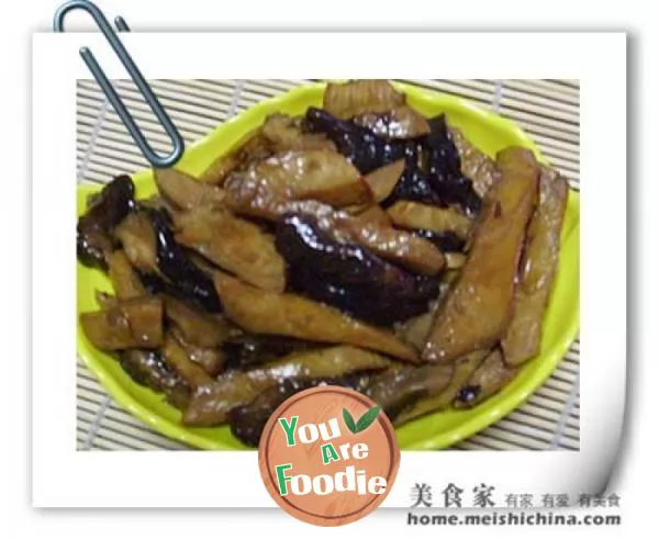 Braised bamboo shoots with mushrooms