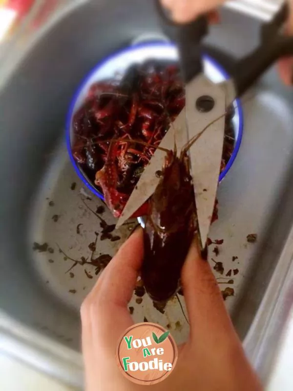 Beer crayfish (with the most complete cleaning method for crayfish)