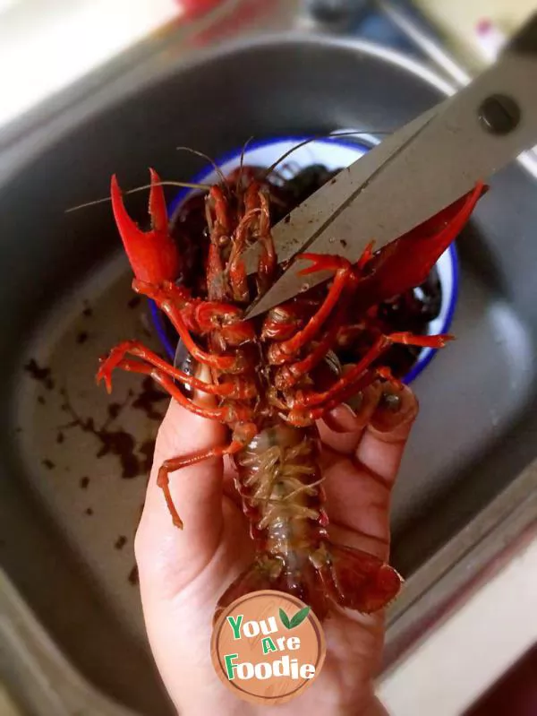 Beer crayfish (with the most complete cleaning method for crayfish)