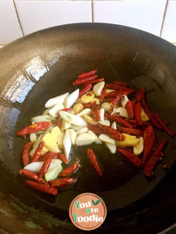 Beer crayfish (with the most complete cleaning method for crayfish)