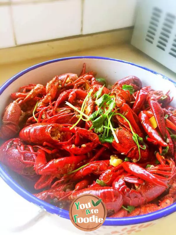 Beer crayfish (with the most complete cleaning method for crayfish)