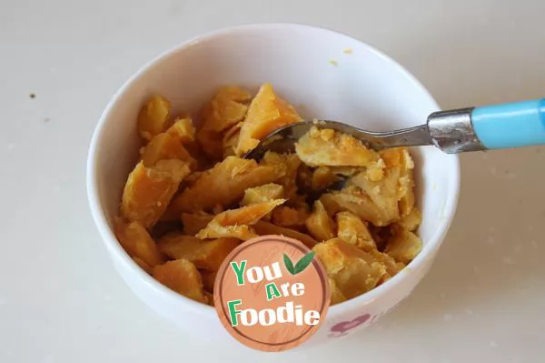 Sweet potato meat floss cake roll