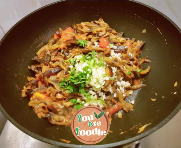 Noodles with shredded eggplant and coriander