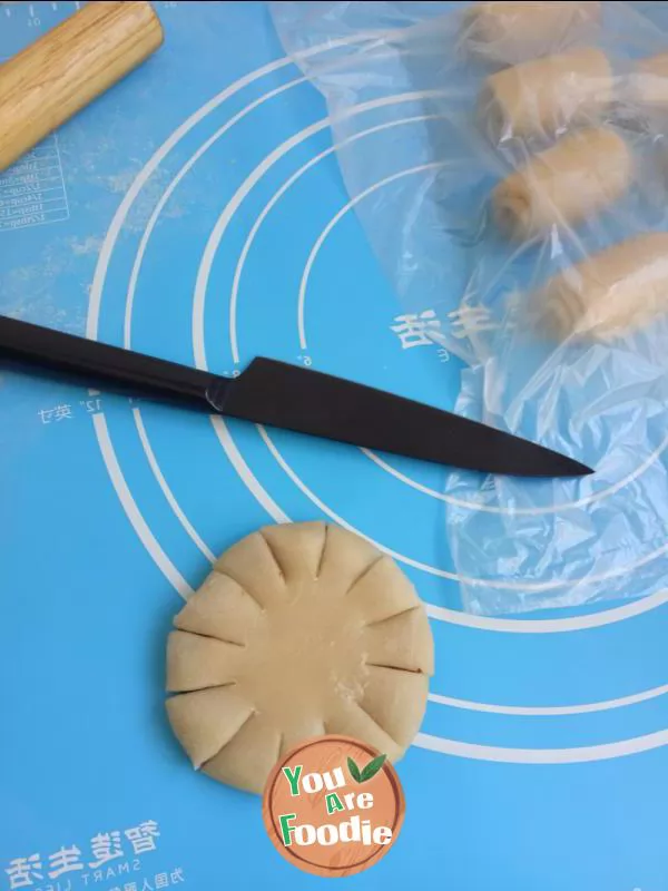 Flower crisp