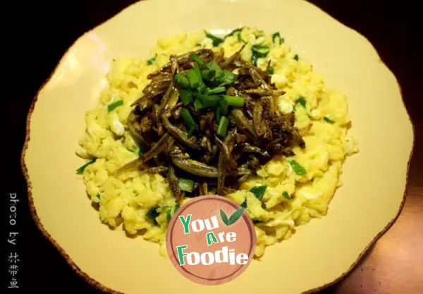 Fried-egg-with-sea-snails