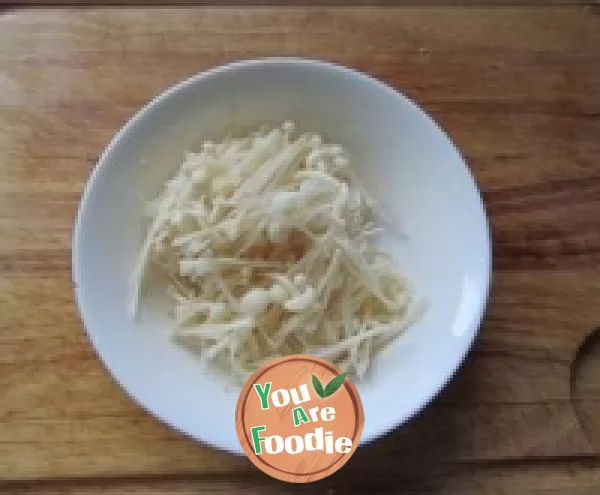 Tomato golden needle and egg soup