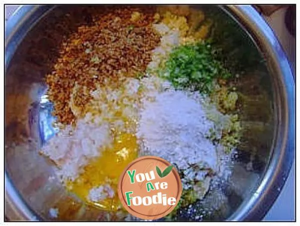 Fried bean dregs and vegetable balls