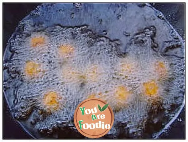 Fried bean dregs and vegetable balls