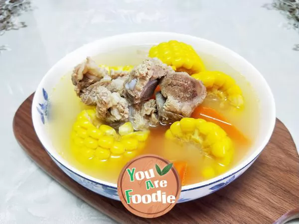 Corn, carrot and pork bone soup