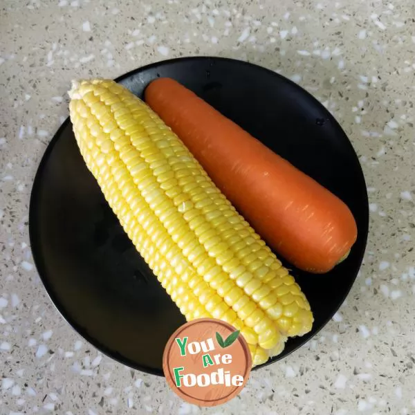 Corn, carrot and pork bone soup