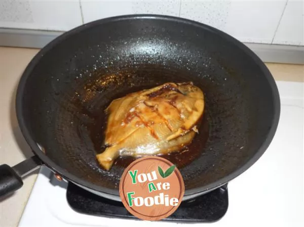 Sweet and sour pomfret