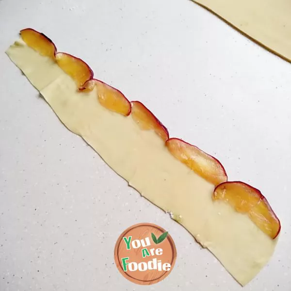 Rose apple pie