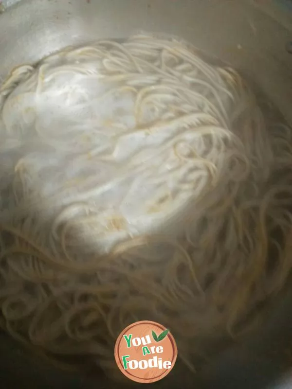 Scallion flavored noodles with red oil