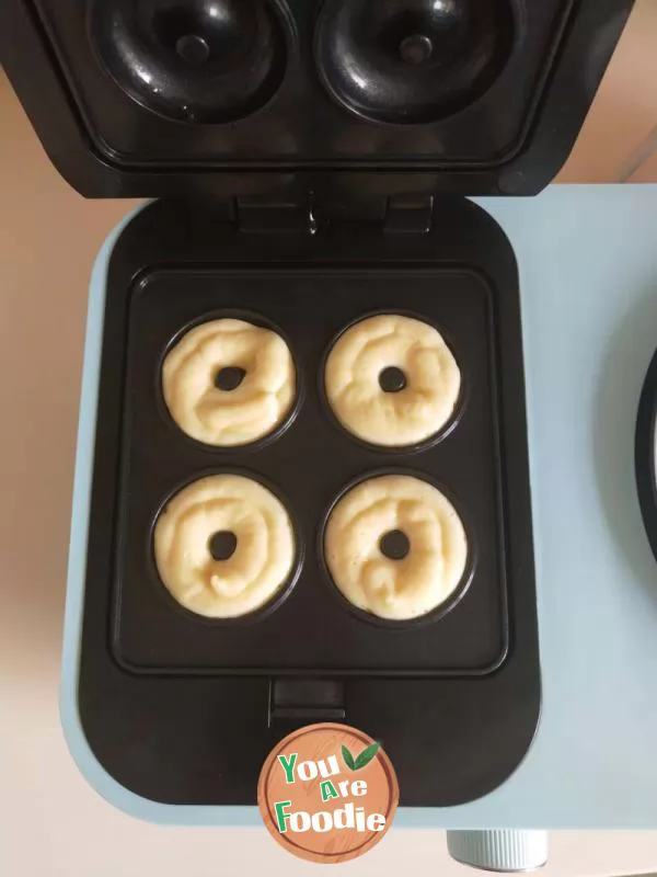 Original doughnut / chocolate cake