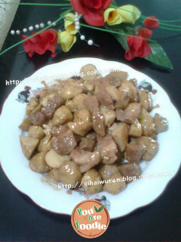 Meimeidi, stewed taro with braised meat