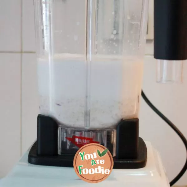 Healthy energy food for children ----- purple potato oatmeal milkshake