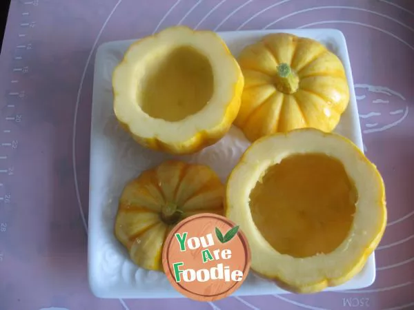 Glutinous rice double dates pumpkin cup