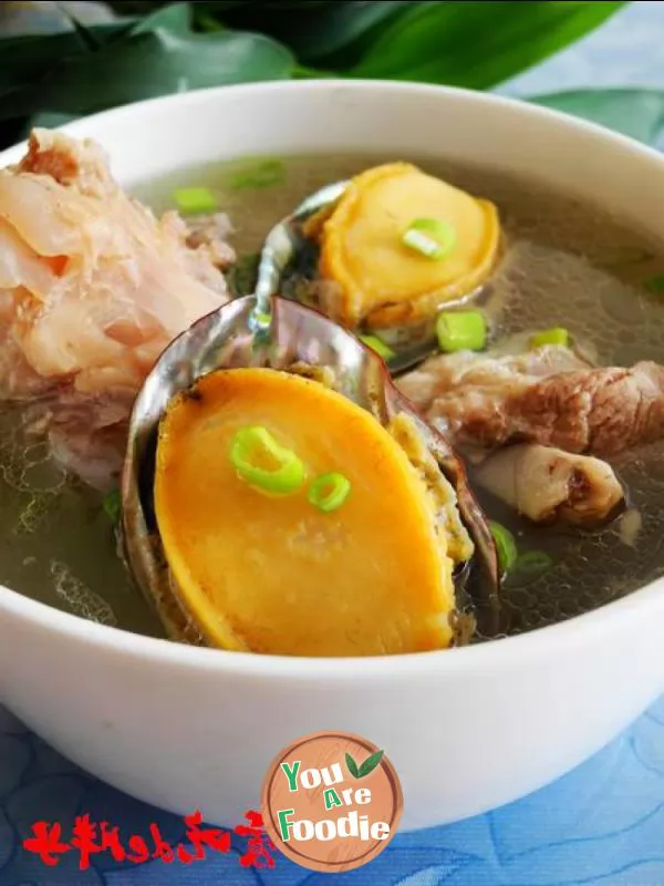 Fresh and delicious -- fresh abalone in bone soup