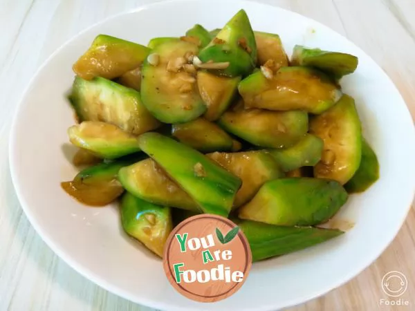 Sponge gourd in oyster sauce