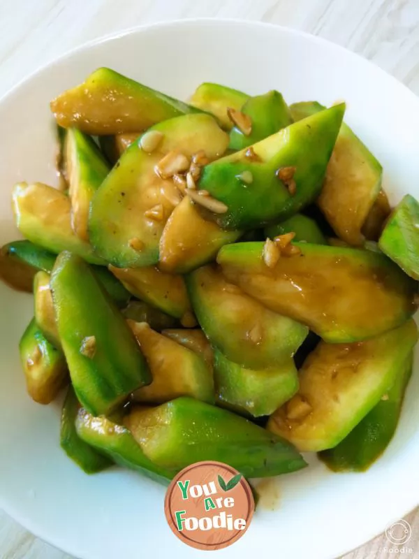 Sponge gourd in oyster sauce