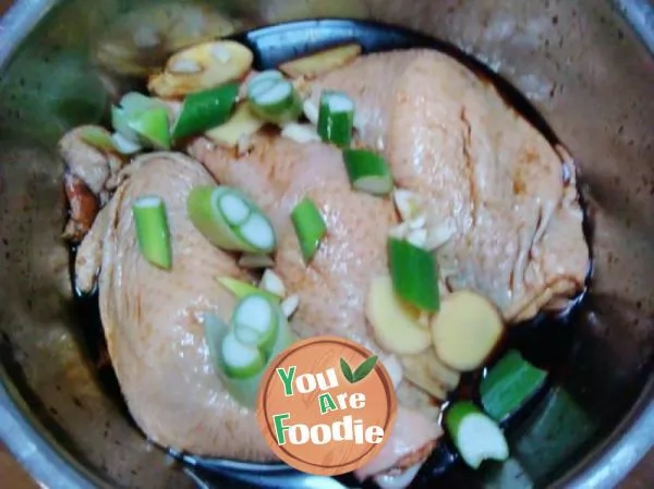 Crispy roast chicken leg