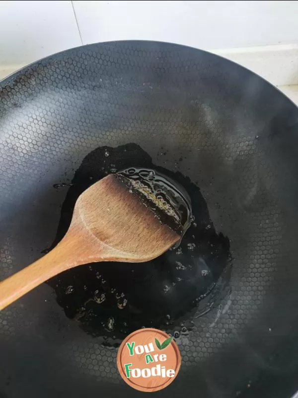 Stewed chicken wing root