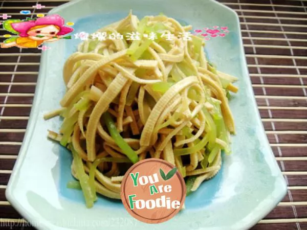 Fried lettuce with bean skin