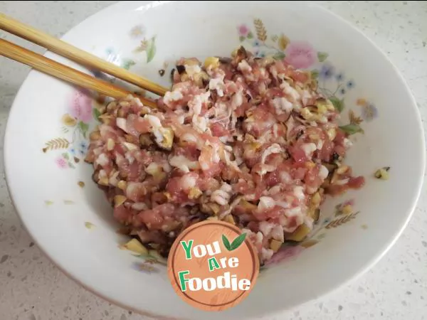 Bitter gourd stuffed meat
