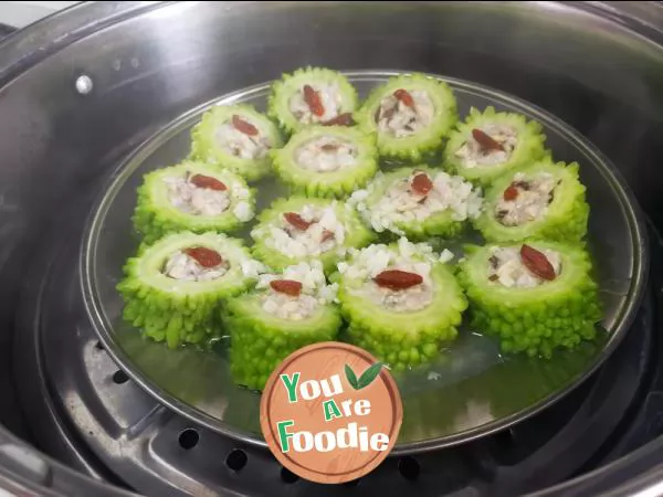 Bitter gourd stuffed meat