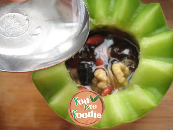 Brain strengthening and anti-aging melon five fruit soup cup