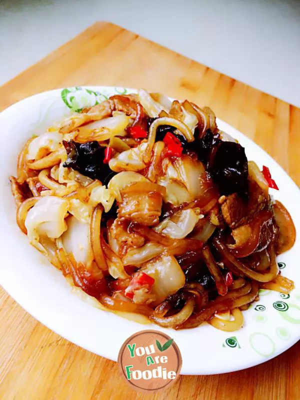 Fried meat with Chinese cabbage and vermicelli